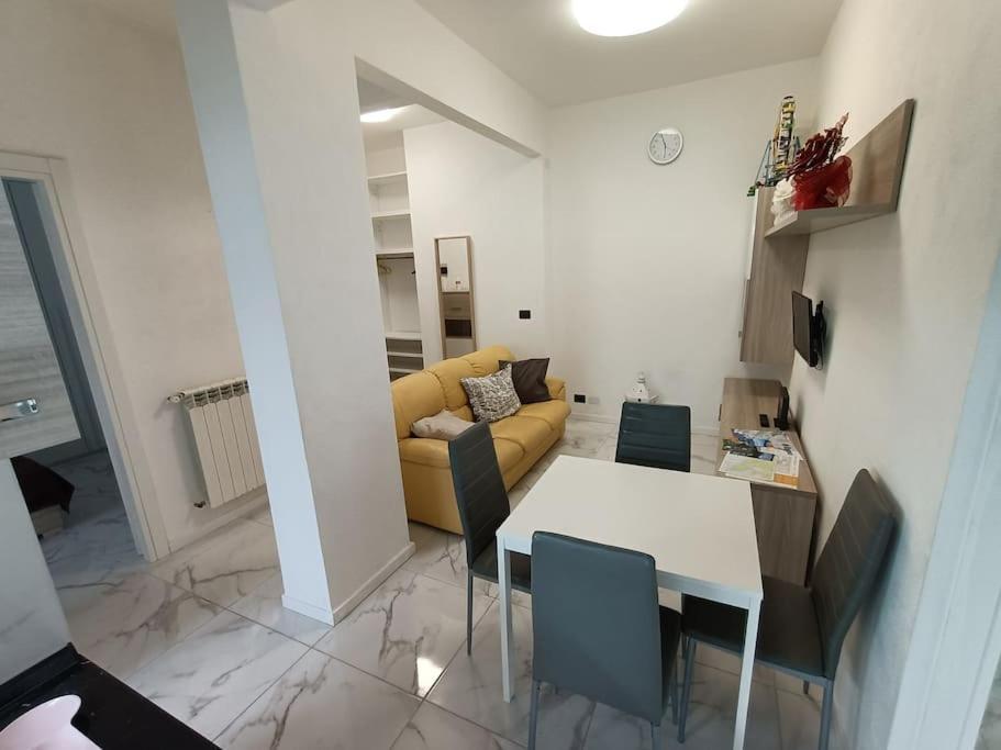 La Casa Di Lila - Appartamento Con Ingresso Indipendente E Spazio Esterno Rapallo Ngoại thất bức ảnh